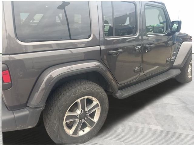 2020 Jeep Wrangler Unlimited Sahara photo 2
