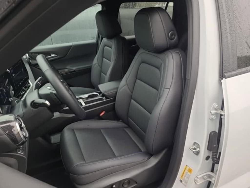 Used 2025 Chevrolet Equinox LT SUV