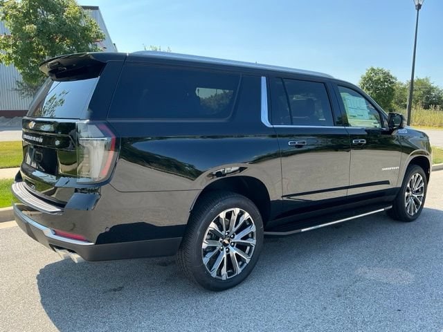 2026 Chevrolet Suburban High Country - Photo 6