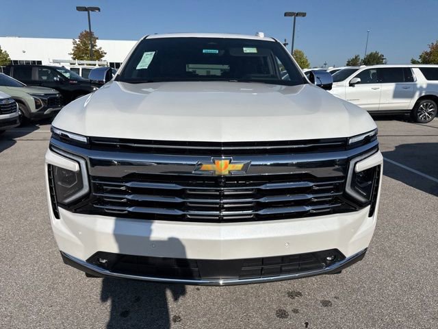 2025 Chevrolet Suburban Premier photo 3
