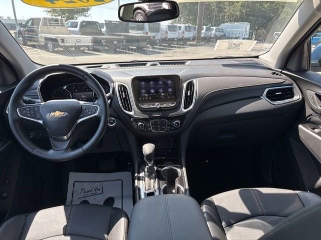 2024 Chevrolet Equinox Premier photo 2