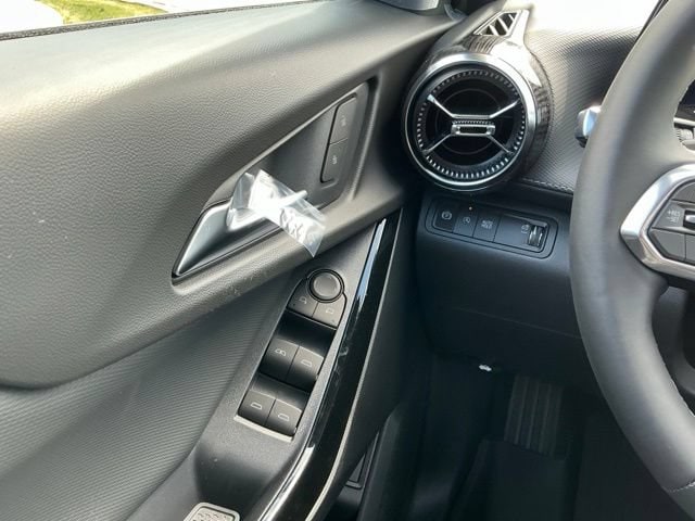 2027 Chevrolet Equinox LT - Photo 24