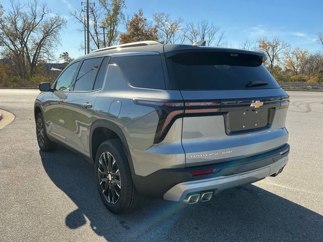 2026 Chevrolet Traverse photo 2