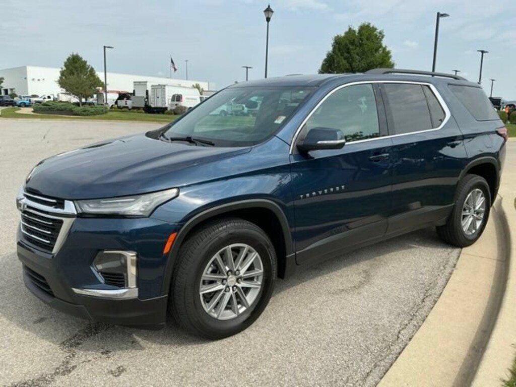 Used 2023 Chevrolet Traverse LT Cloth SUV