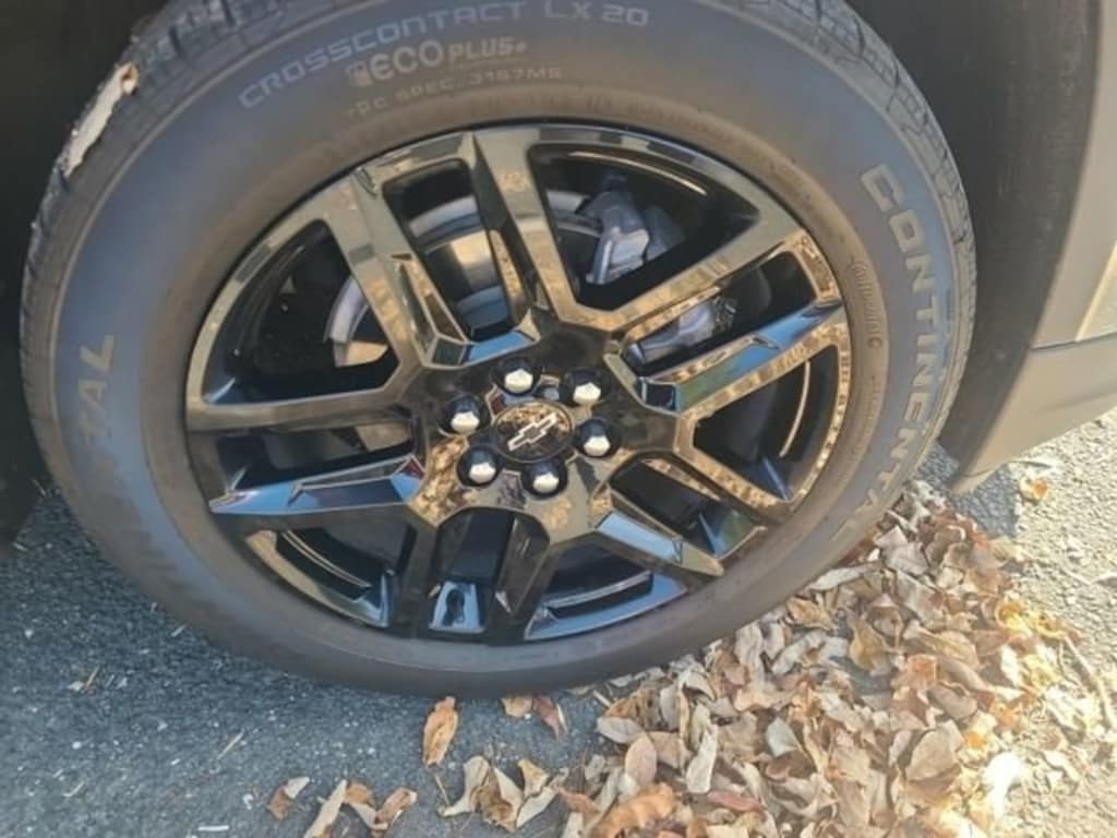 Used 2023 Chevrolet Traverse LT Leather SUV