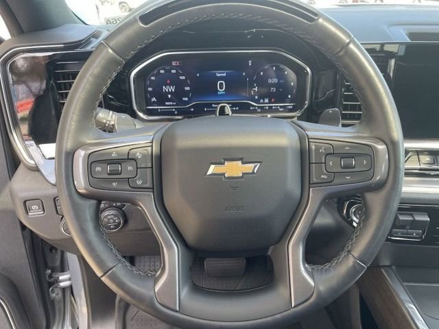 2024 Chevrolet Silverado 1500 High Country photo 2