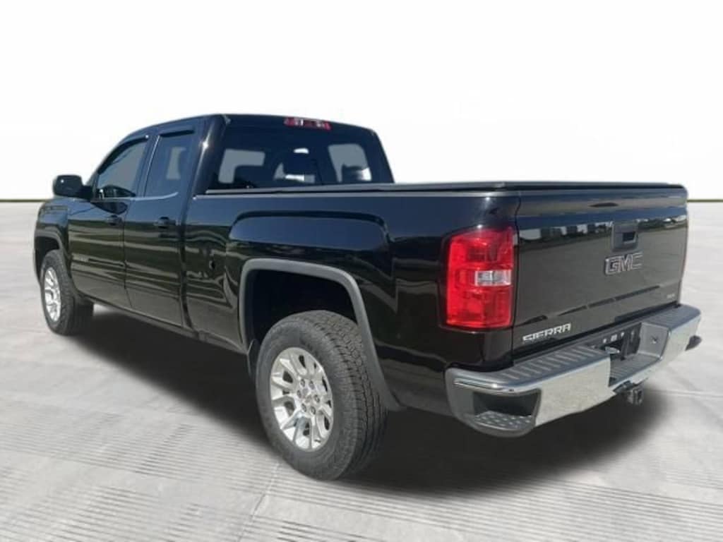 Used 2017 GMC Sierra 1500 SLE Truck