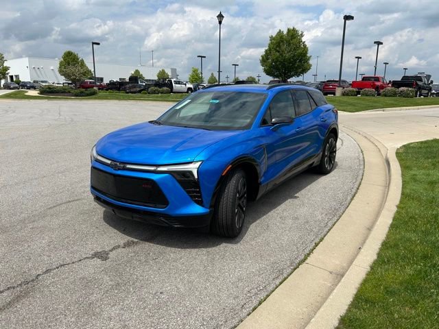 2025 Chevrolet Blazer EV RS photo 3