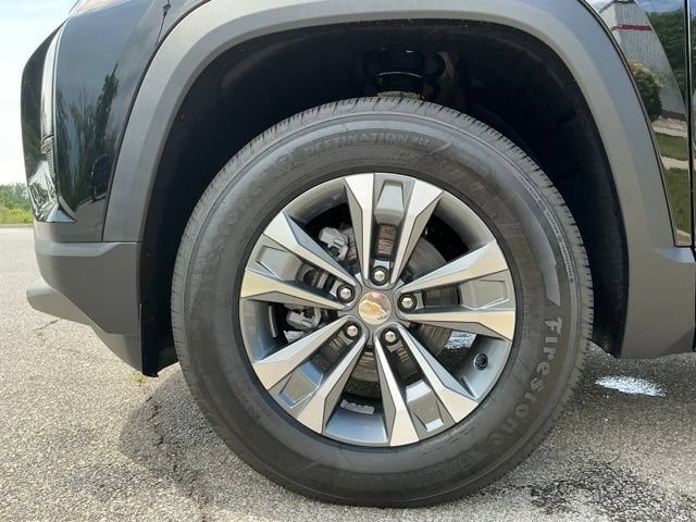 2027 Chevrolet Equinox LT - Photo 14