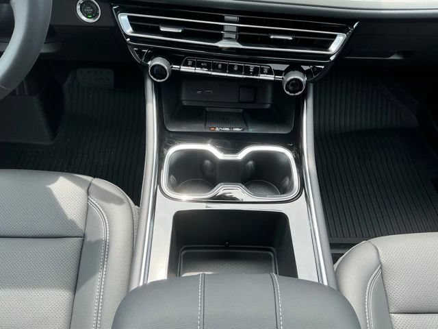 2027 Chevrolet Traverse LT - Photo 27