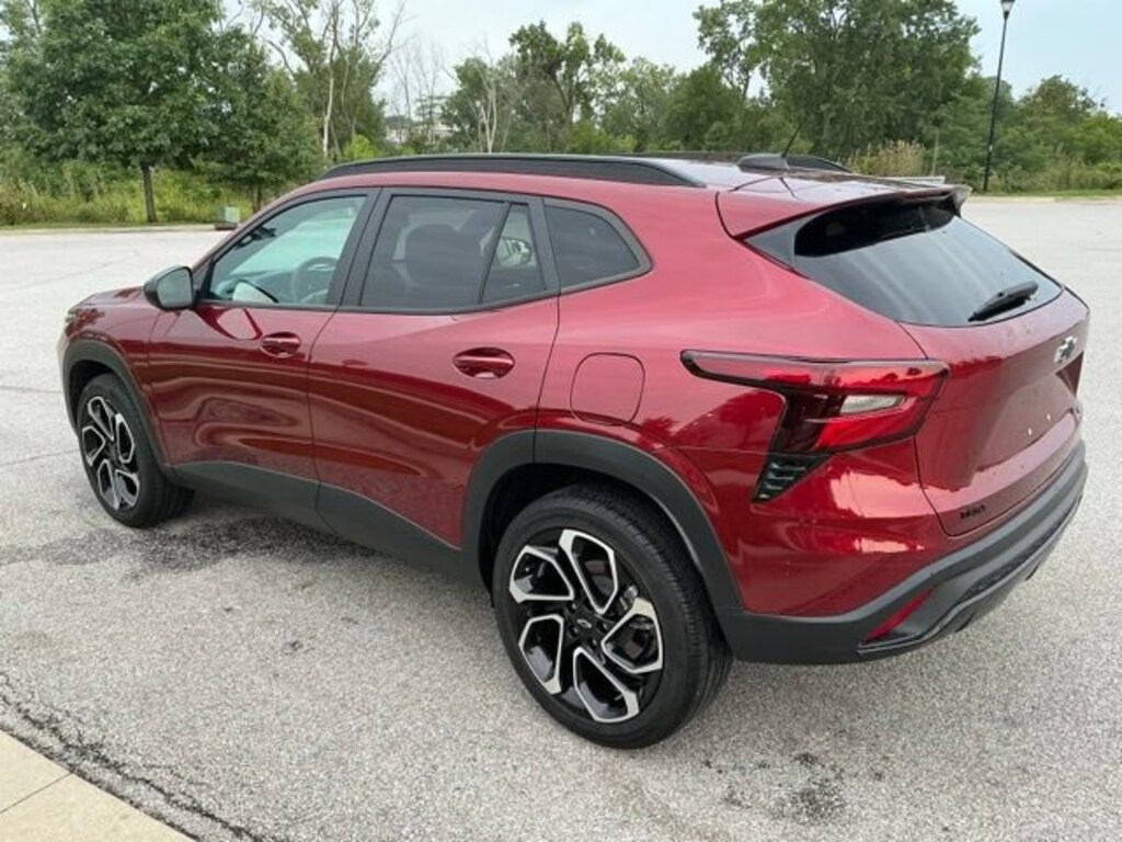 Used 2024 Chevrolet Trax 2RS SUV