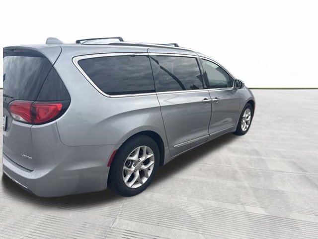 Used 2019 Chrysler Pacifica Limited