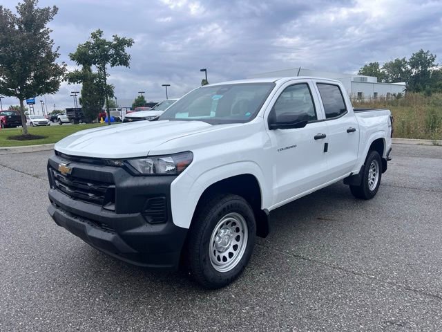 2025 Chevrolet Colorado LT photo 3