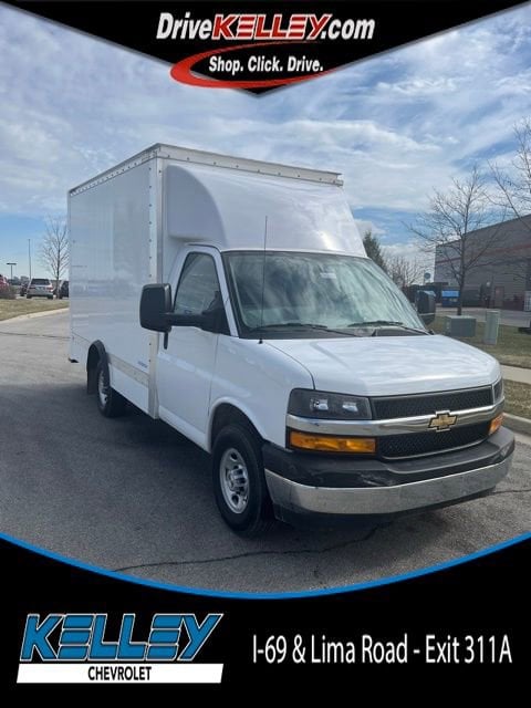 2025 Chevrolet Express 3500 139" WB's photo
