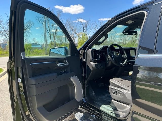 2026 Chevrolet Silverado 1500 High Country - Photo 16