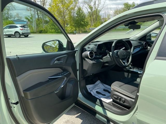 2026 Chevrolet Trax Activ - Photo 13
