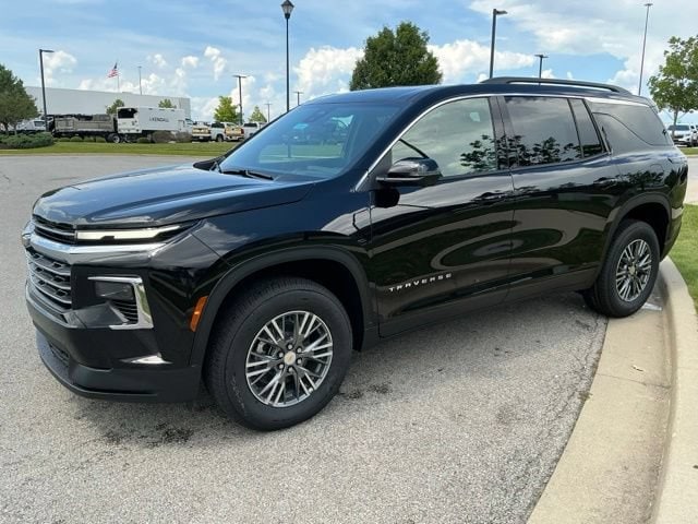 2026 Chevrolet Traverse LT - Photo 3