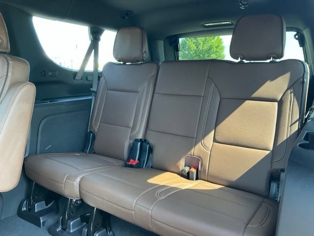 2026 Chevrolet Suburban High Country - Photo 37