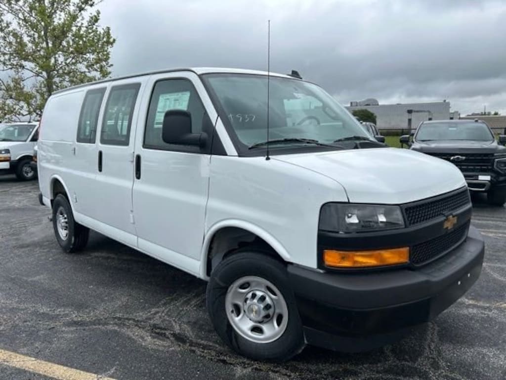 New 2025 Chevrolet Express Cargo 2500 WT Van