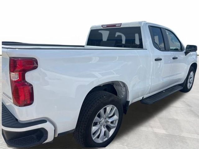 2024 Chevrolet Silverado 1500 Custom photo 4