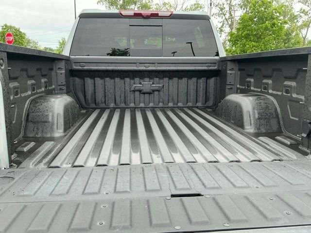 2026 Chevrolet Silverado 1500 LTZ - Photo 11