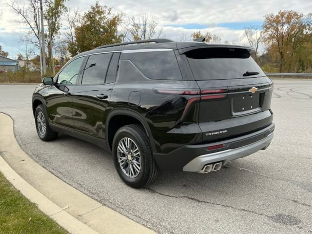 New 2026 Chevrolet Traverse LT SUV