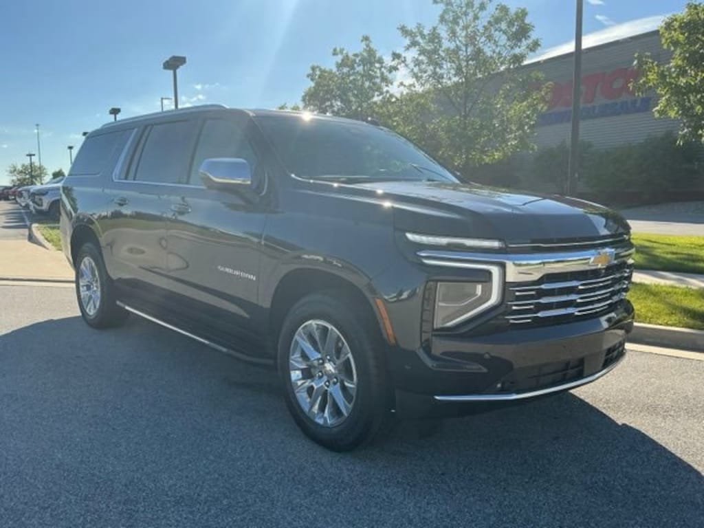 Used 2025 Chevrolet Suburban Premier SUV
