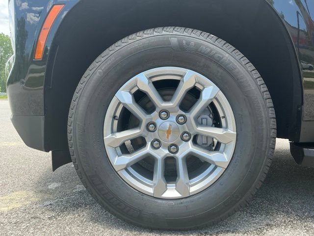 2026 Chevrolet Tahoe LS - Photo 15
