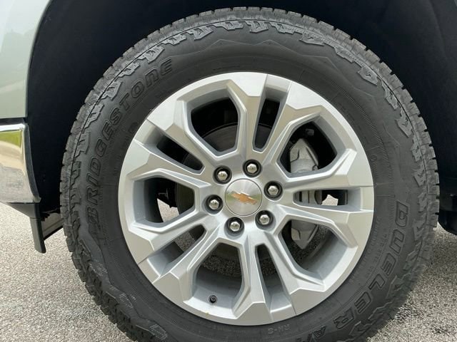 2026 Chevrolet Silverado 1500 LTZ - Photo 14