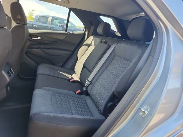 2023 Chevrolet Equinox LT photo 4