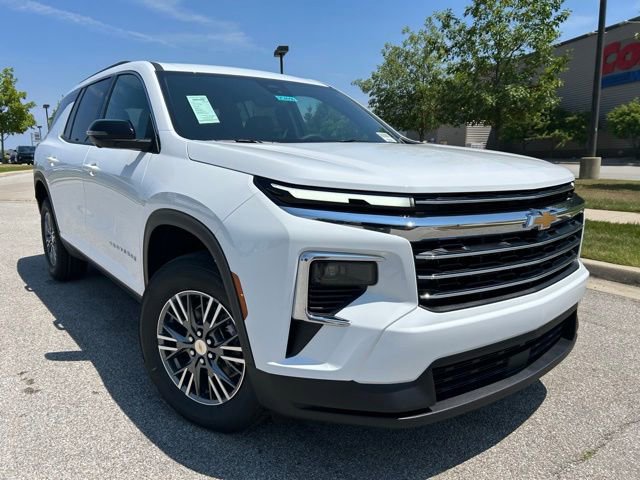 2026 Chevrolet Traverse photo 3