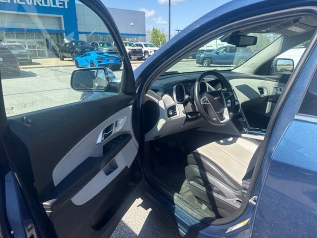 Used 2017 Chevrolet Equinox Premier SUV