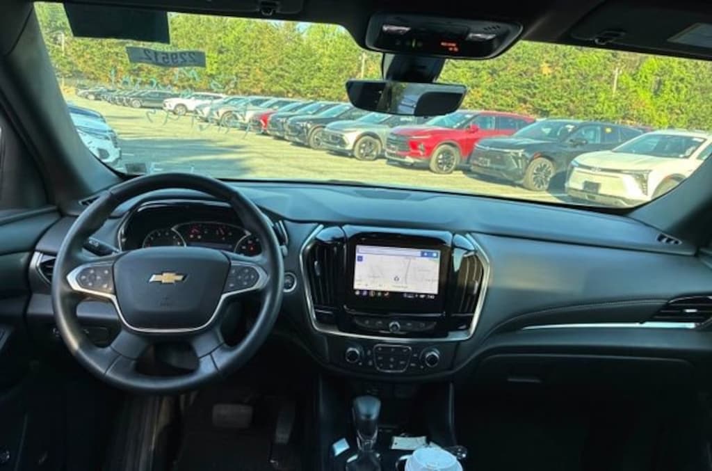 Used 2023 Chevrolet Traverse LT Leather SUV