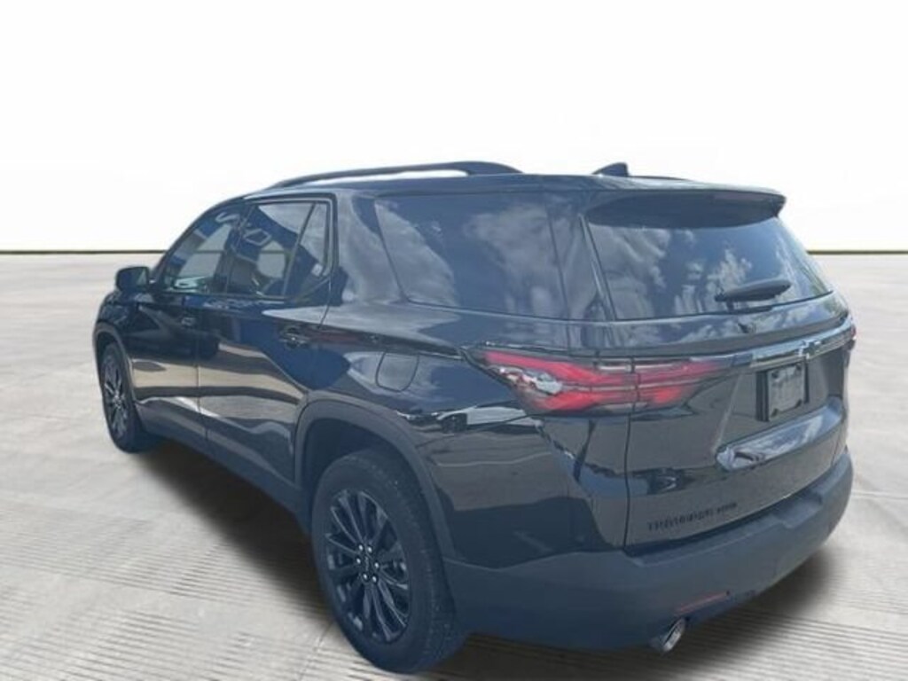 Used 2023 Chevrolet Traverse RS SUV