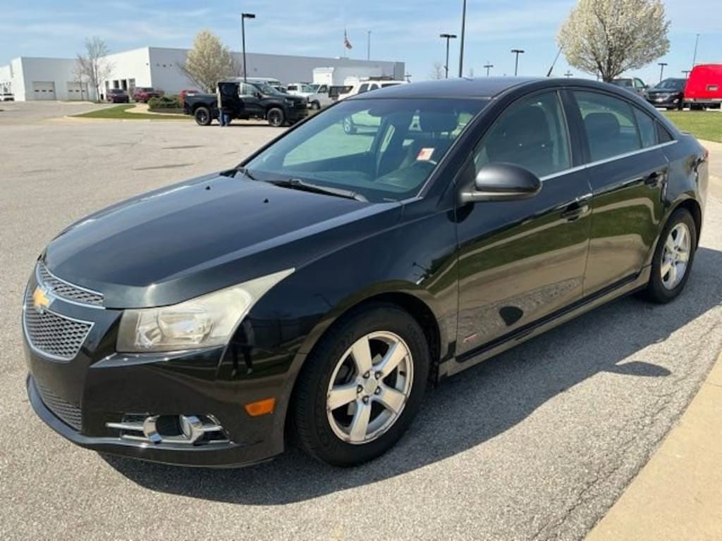Used 2011 Chevrolet Cruze LT w/1LT Car
