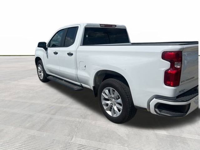 2024 Chevrolet Silverado 1500 Custom photo 3