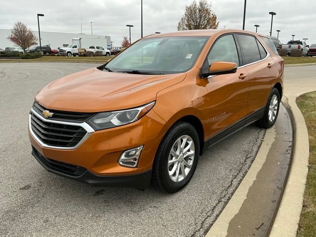2019 Chevrolet Equinox LT photo 2