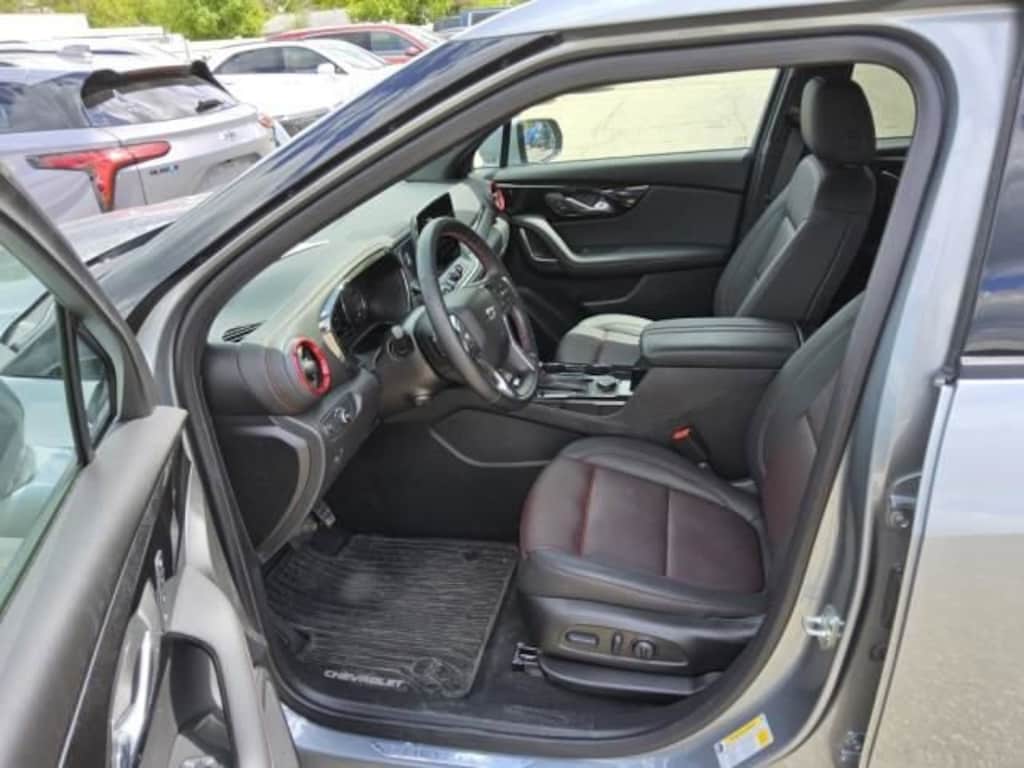 Used 2025 Chevrolet Blazer RS SUV