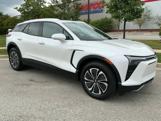 Used 2024 Chevrolet Blazer EV LT with VIN 3GNKDBRJ0RS203262 for sale in Fort Wayne, IN
