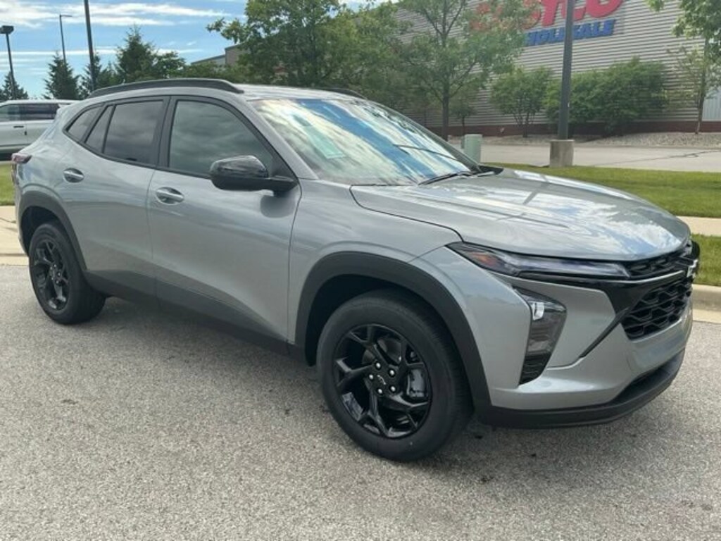 New 2026 Chevrolet Trax LT SUV