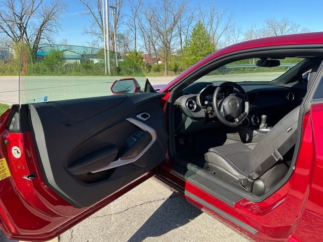 2023 Chevrolet Camaro 2LT - Photo 15