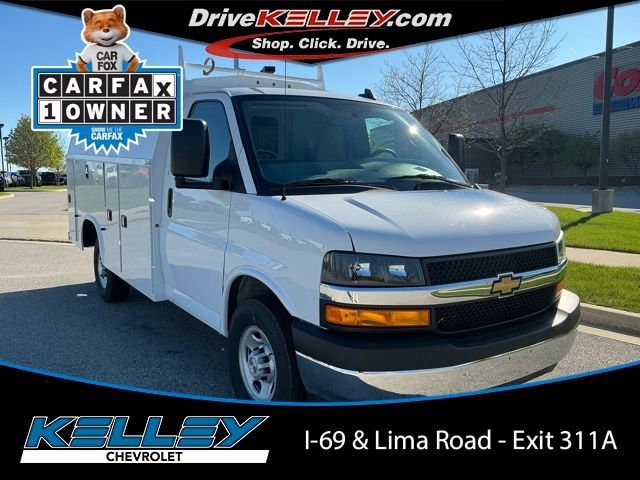 2025 Chevrolet Express 3500 139" WB's photo