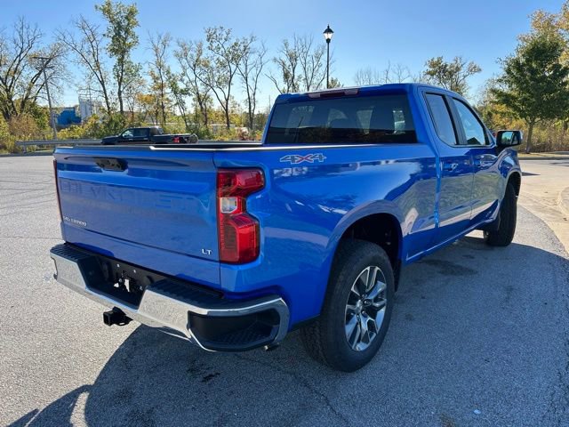 2026 Chevrolet Silverado 1500 LT photo 3