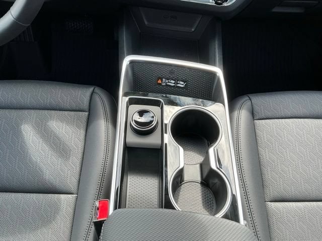 2027 Chevrolet Equinox LT - Photo 27