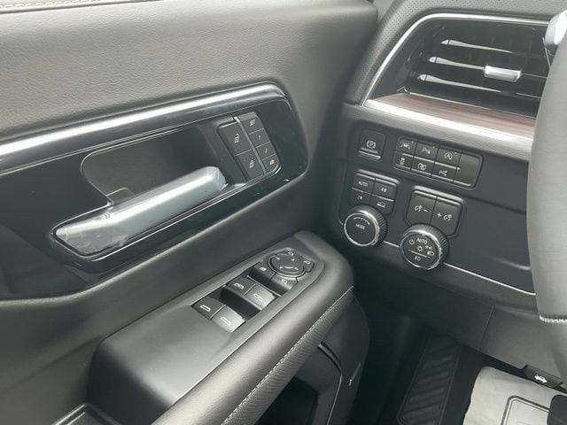 2026 Chevrolet Tahoe Premier - Photo 25