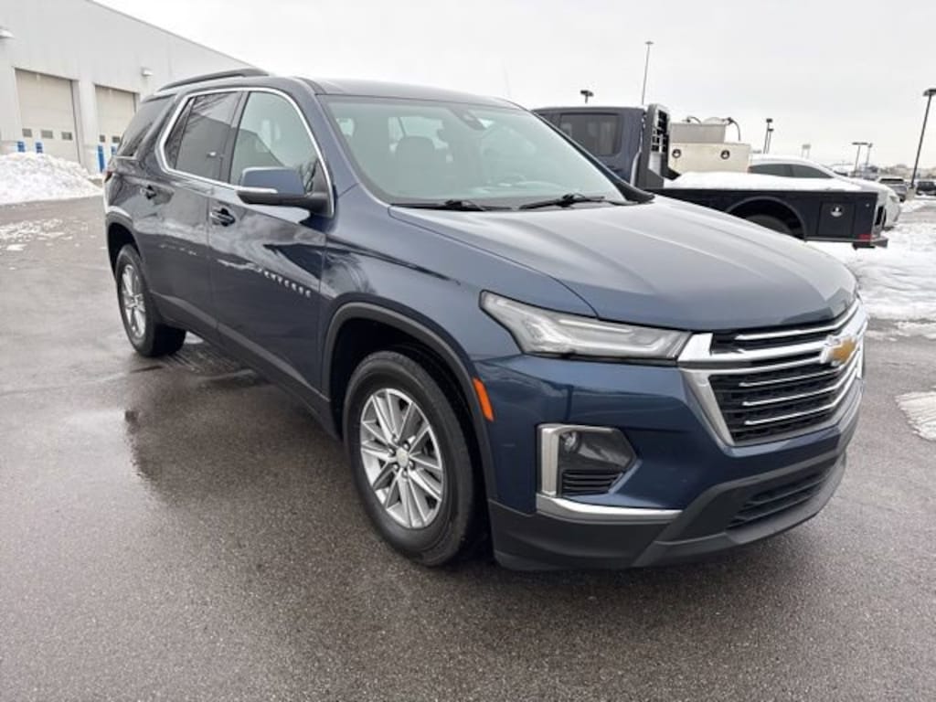 Used 2023 Chevrolet Traverse LT Cloth SUV
