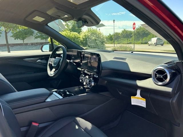 2025 Chevrolet Blazer EV LT - Photo 36