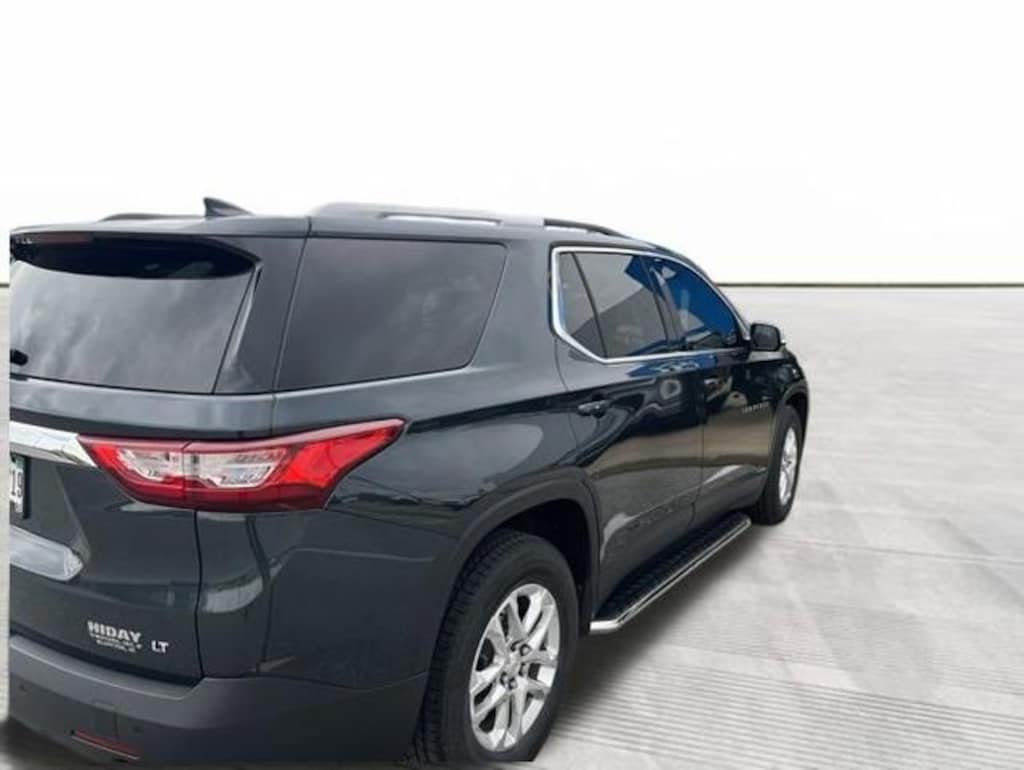 Used 2018 Chevrolet Traverse LT Cloth SUV