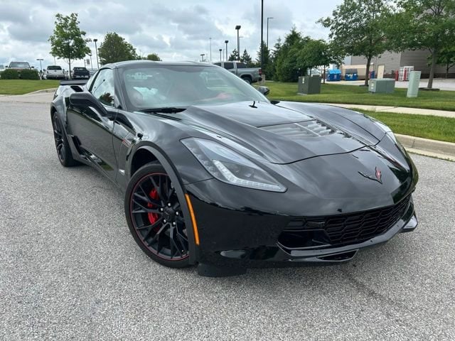 Used 2018 Chevrolet Corvette 2LZ with VIN 1G1YS2D63J5602170 for sale in Fort Wayne, IN