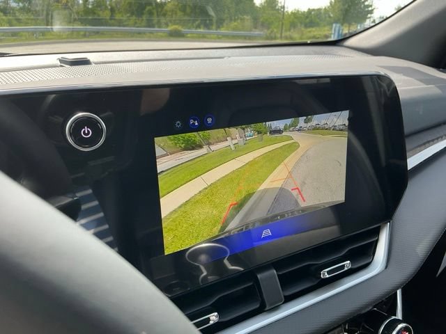 2027 Chevrolet Equinox LT - Photo 29
